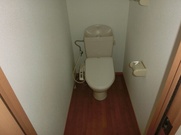 カーサフィオーレA棟の物件内観写真